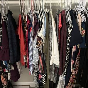 Assorted women’s clothing bundles welcome